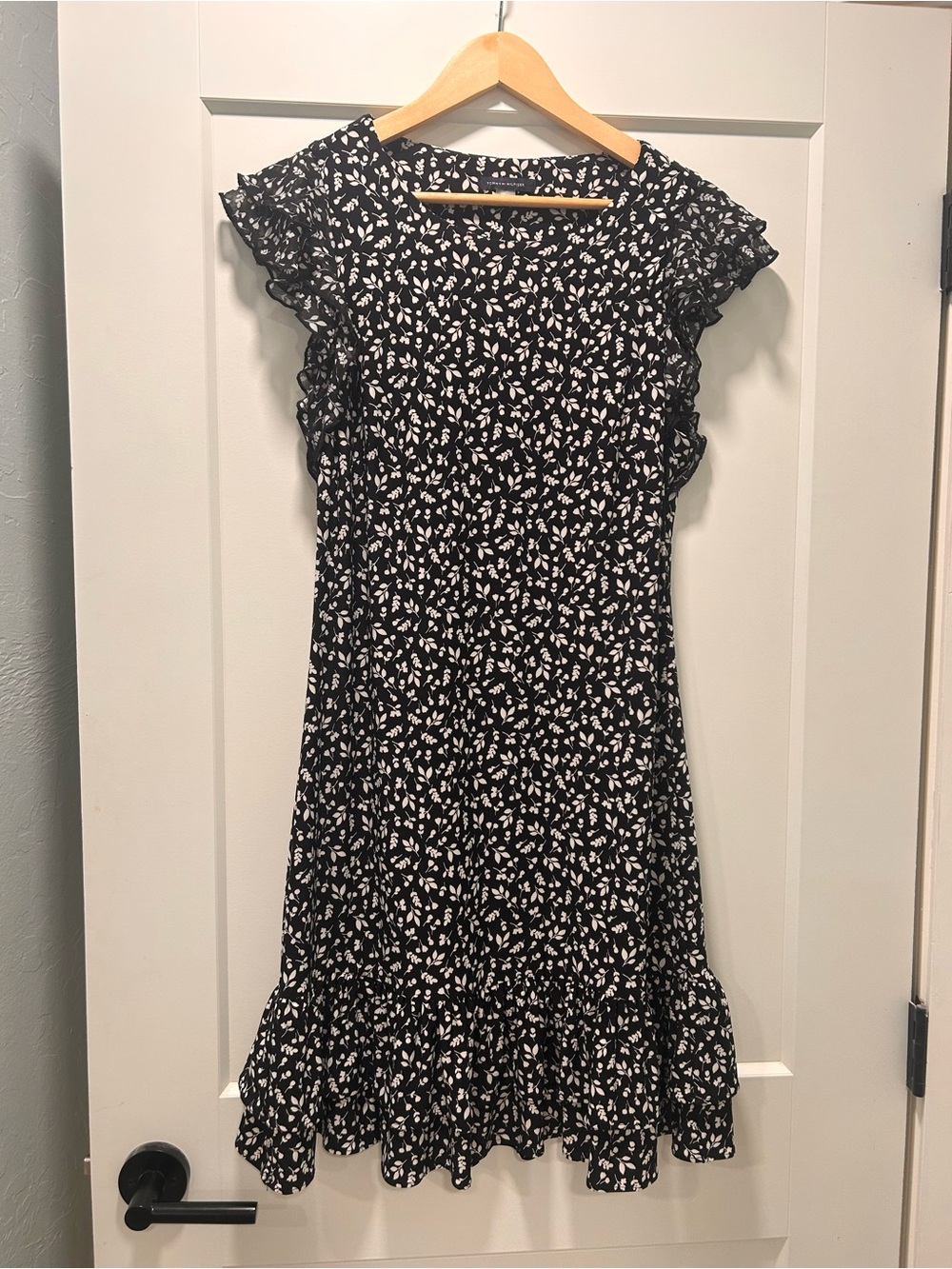 Tommy Hilfiger Black Dress with White Floral Print and Ruffle Hem